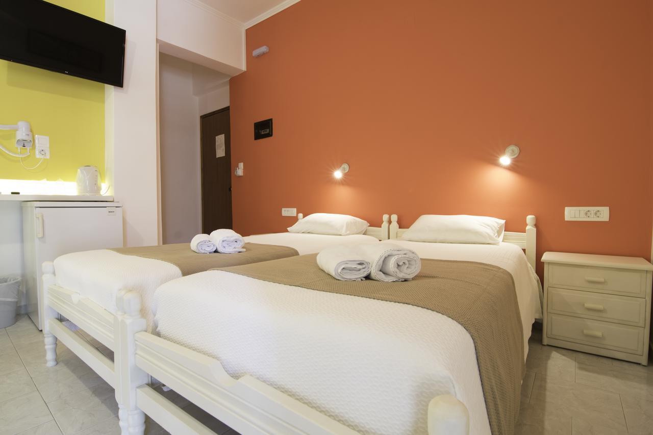 Niki Rooms Palaiochora Exteriér fotografie