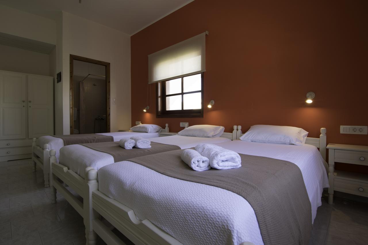 Niki Rooms Palaiochora Exteriér fotografie