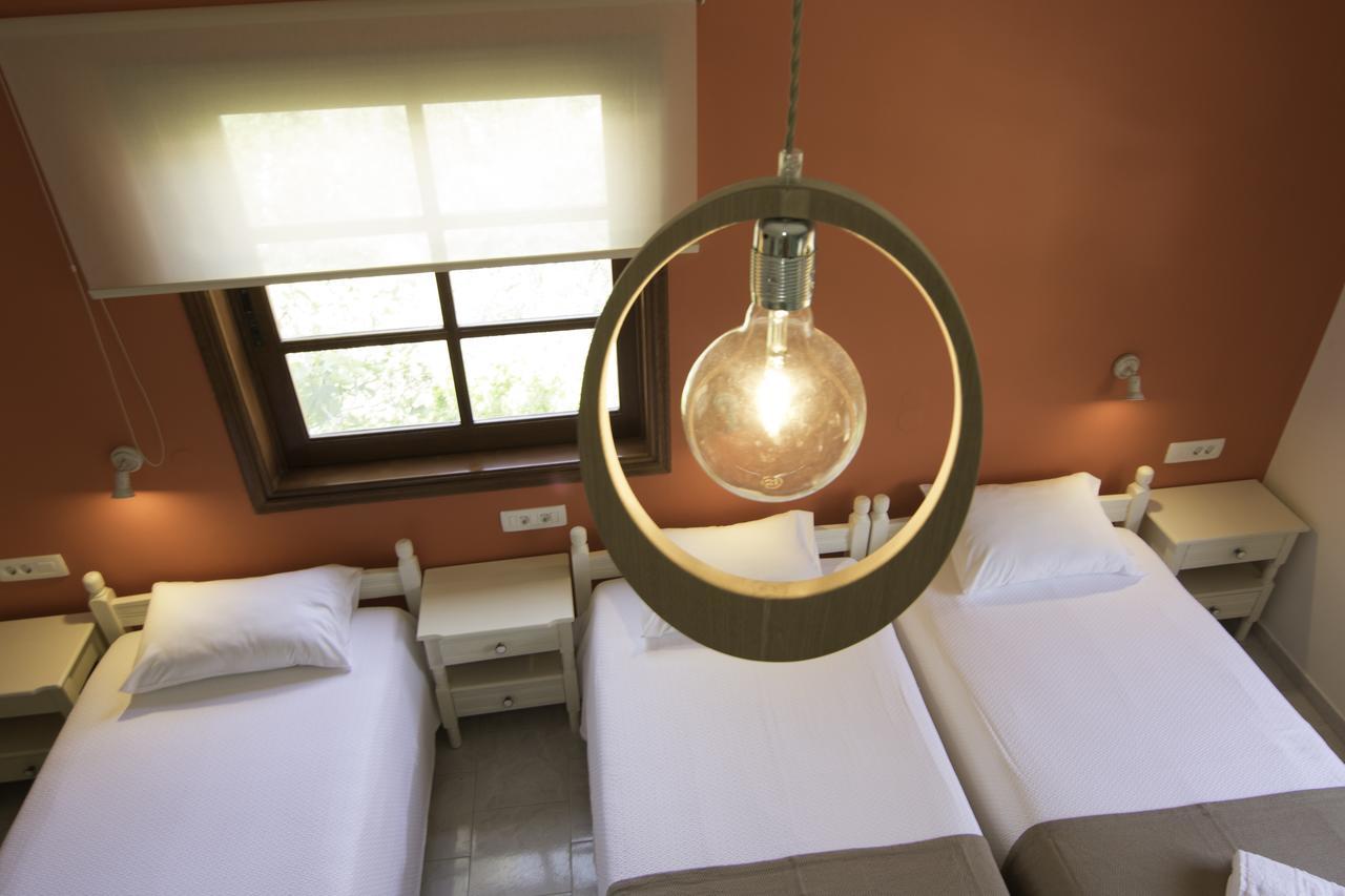 Niki Rooms Palaiochora Exteriér fotografie