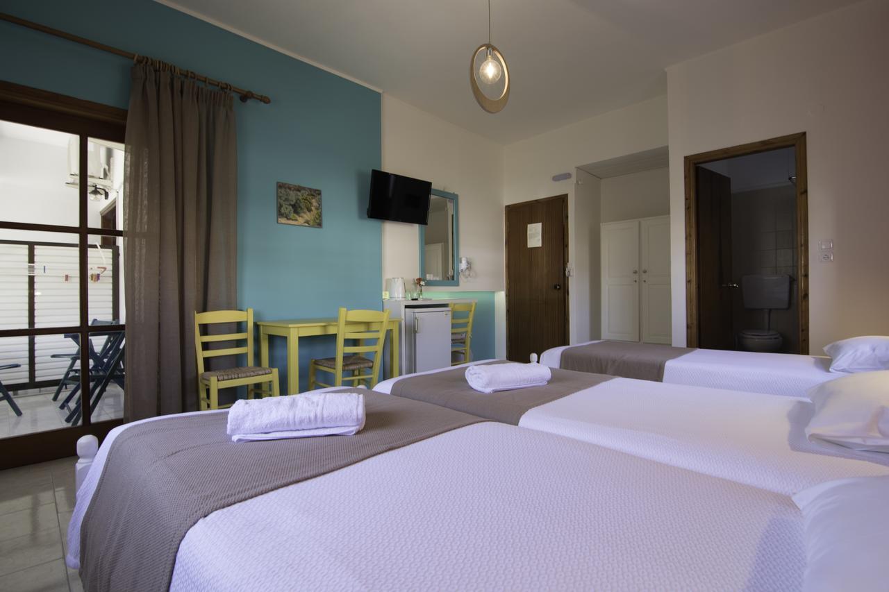 Niki Rooms Palaiochora Exteriér fotografie